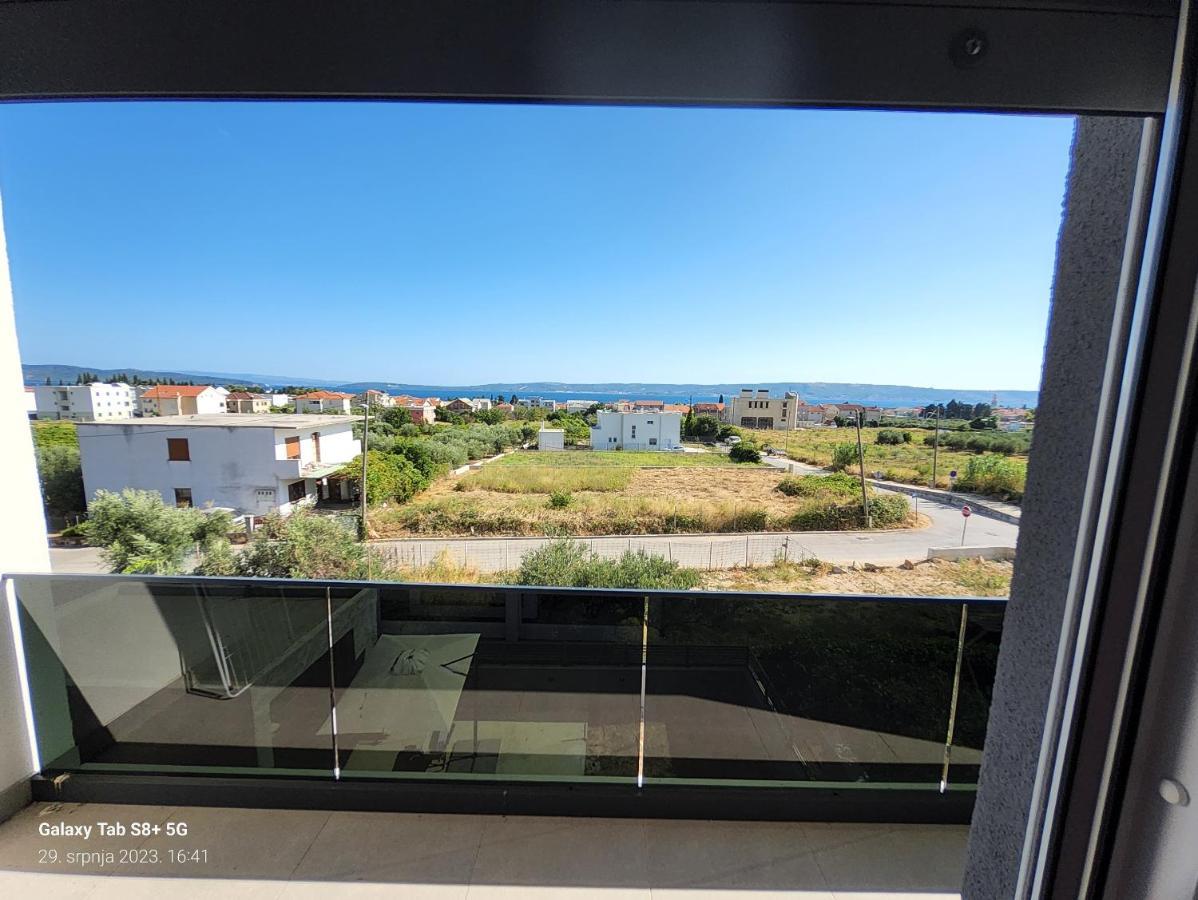 Apartmani Nela Kastela Bagian luar foto