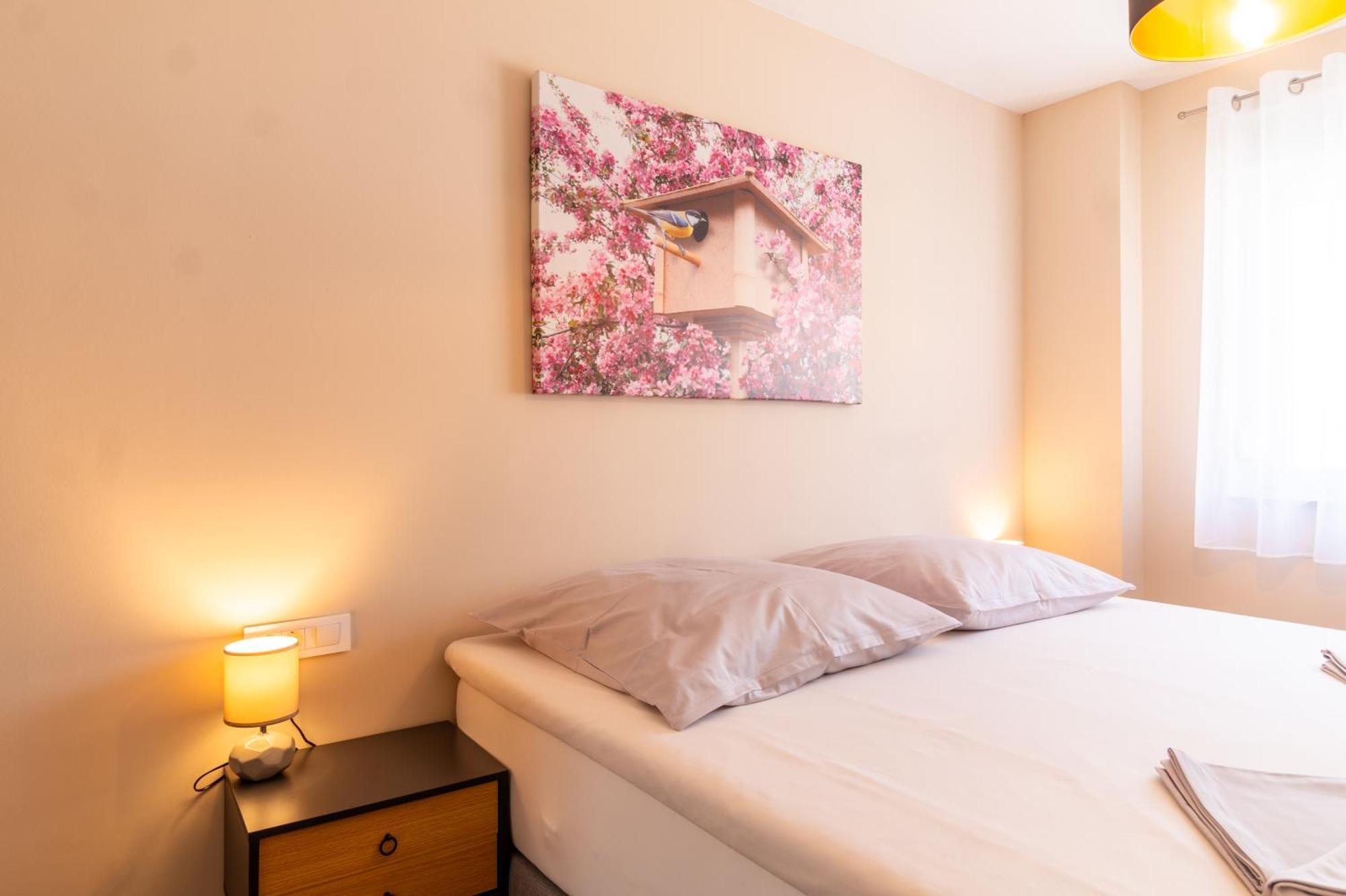 Apartmani Nela Kastela Bagian luar foto