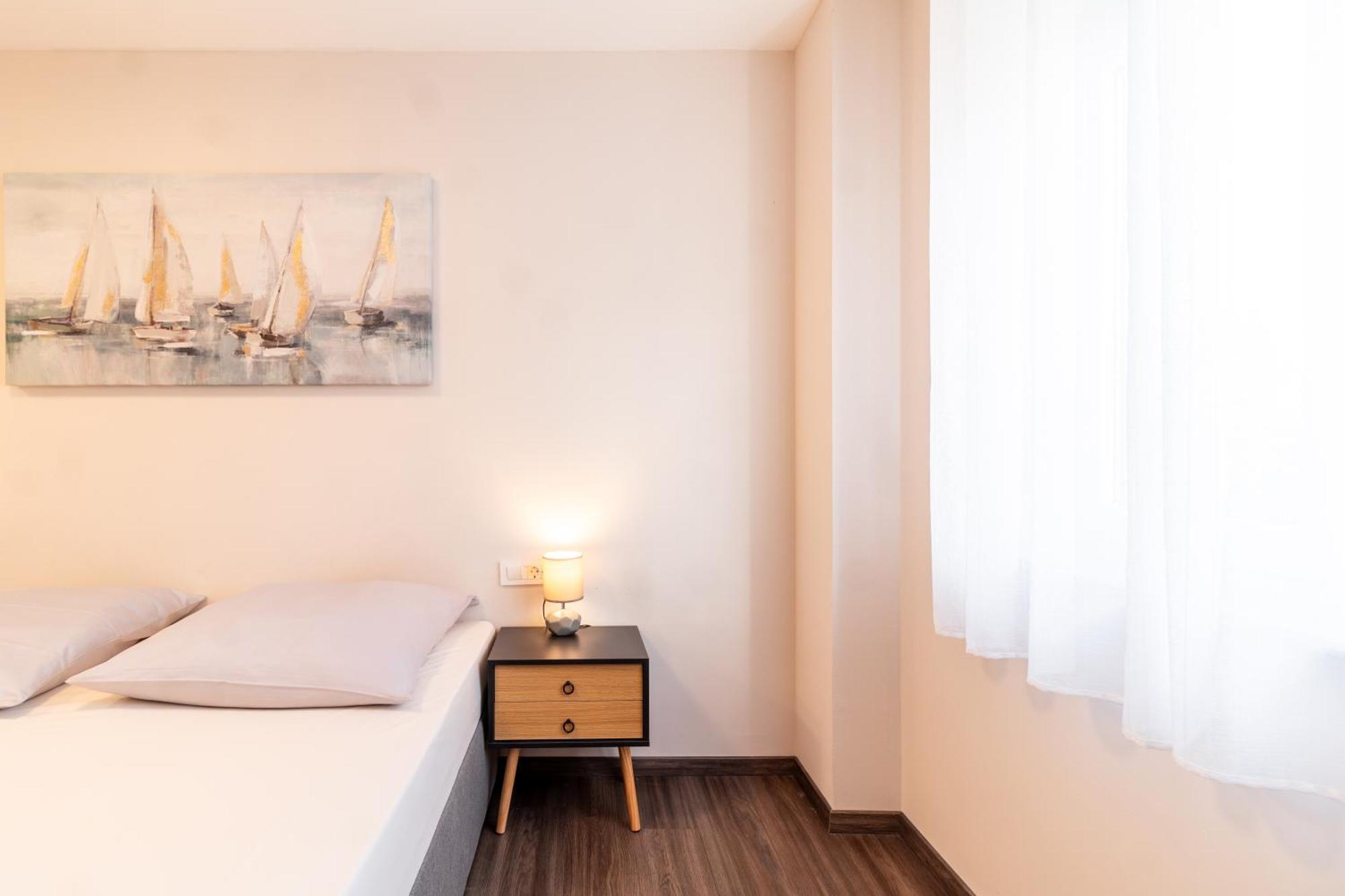 Apartmani Nela Kastela Bagian luar foto