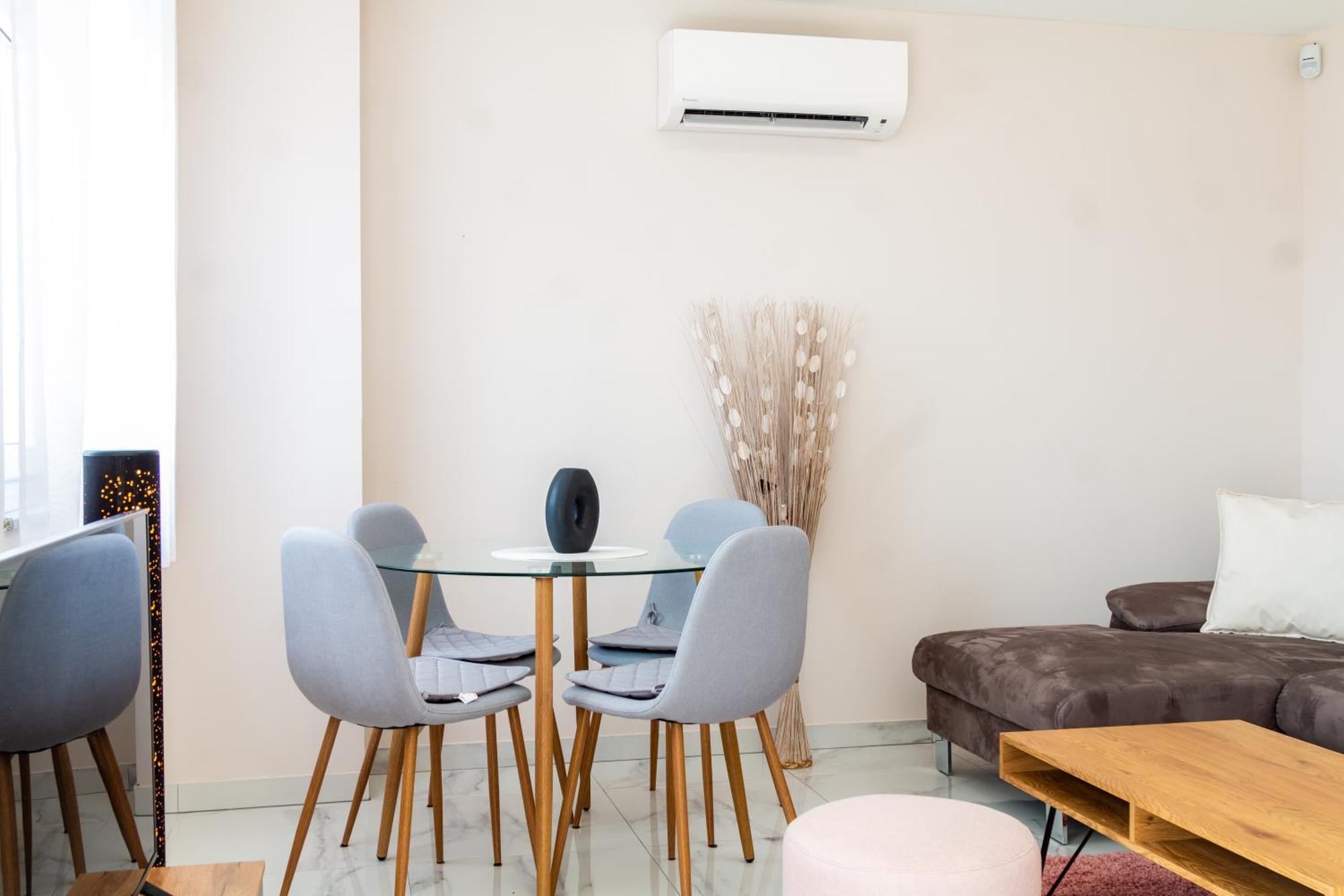 Apartmani Nela Kastela Bagian luar foto
