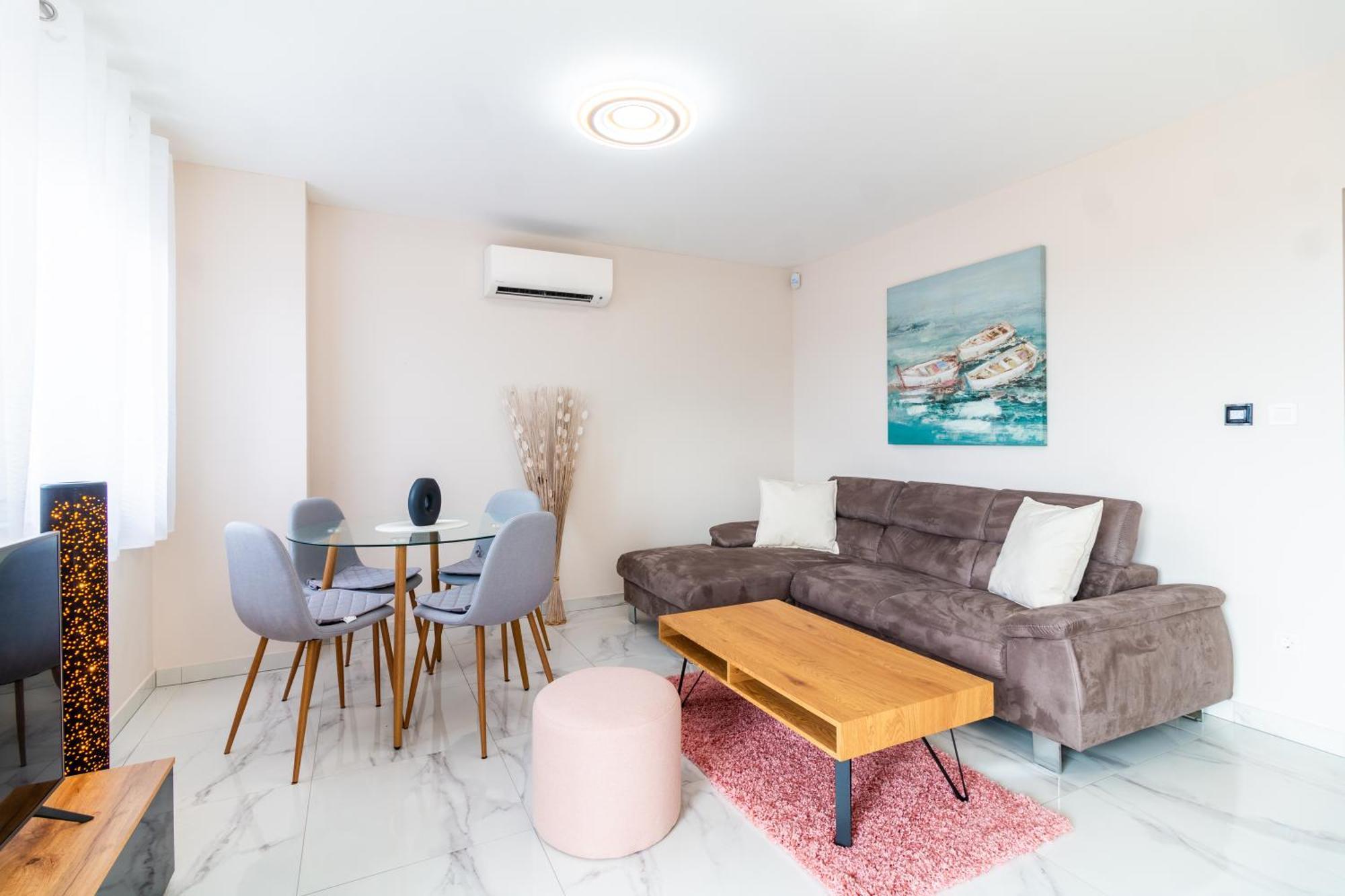 Apartmani Nela Kastela Bagian luar foto