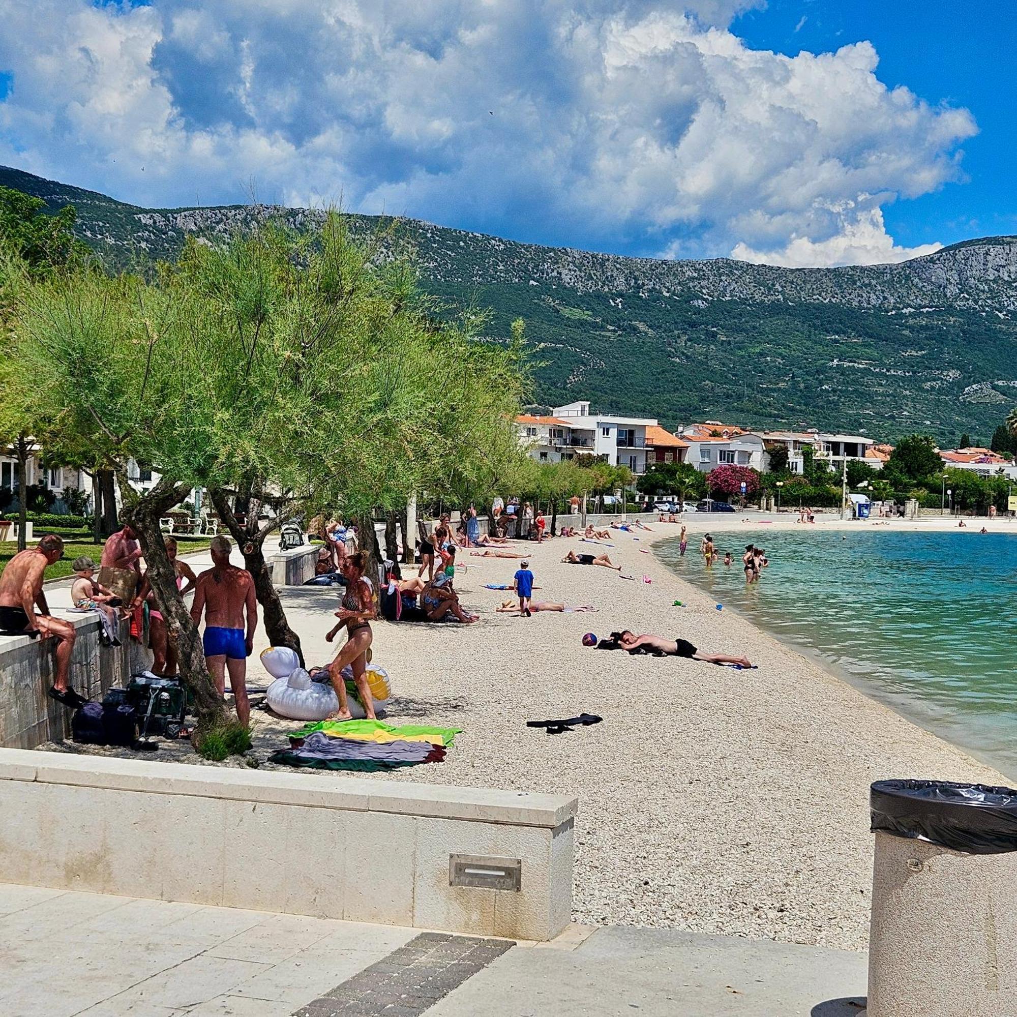Apartmani Nela Kastela Bagian luar foto